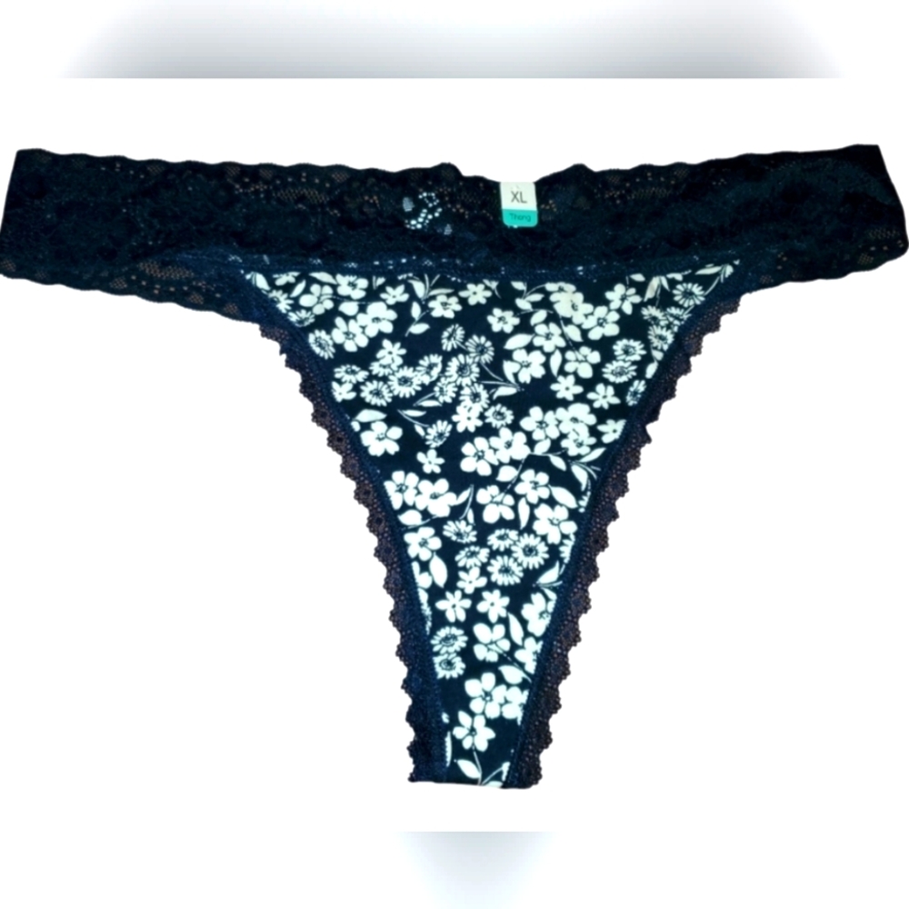 B2G1F Maurices XL Navy And Floral Lace Trim Thong, NWT
